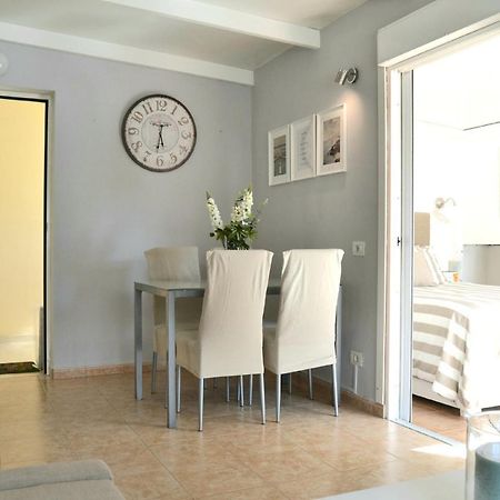 Апартаменти Atico En El Corazon De Santa Cruz/ Cozy Penthouse Екстер'єр фото